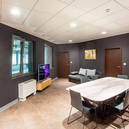 Appartement House - Delta *